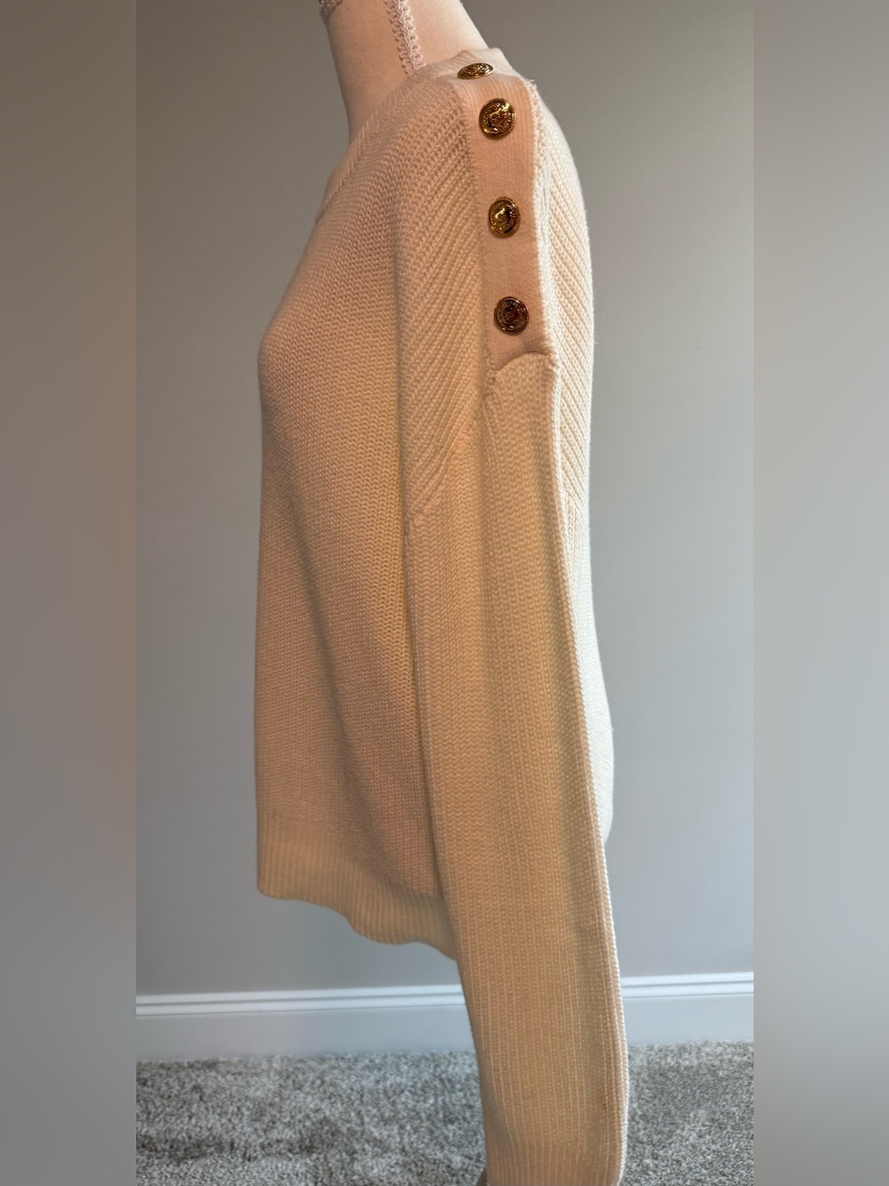 NWT H&M Cream Long Sleeve Sweater with Gold Buttons on Left Shoulder Medium